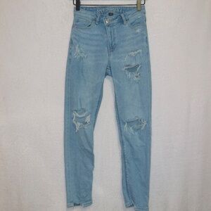 American Eagle AE Light Wash Denim Stretch Distressed Highest Rise Mom Jean 000